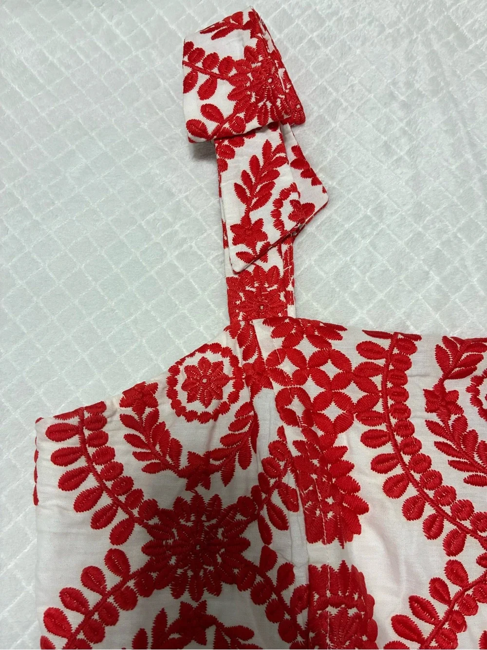 Adelyn Rae Carrie Embroidered Minidress